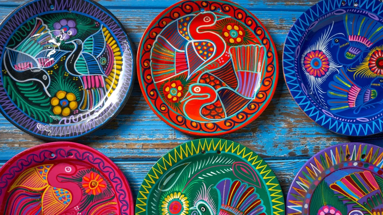 Mexican pottery traditional crafts in Mexico