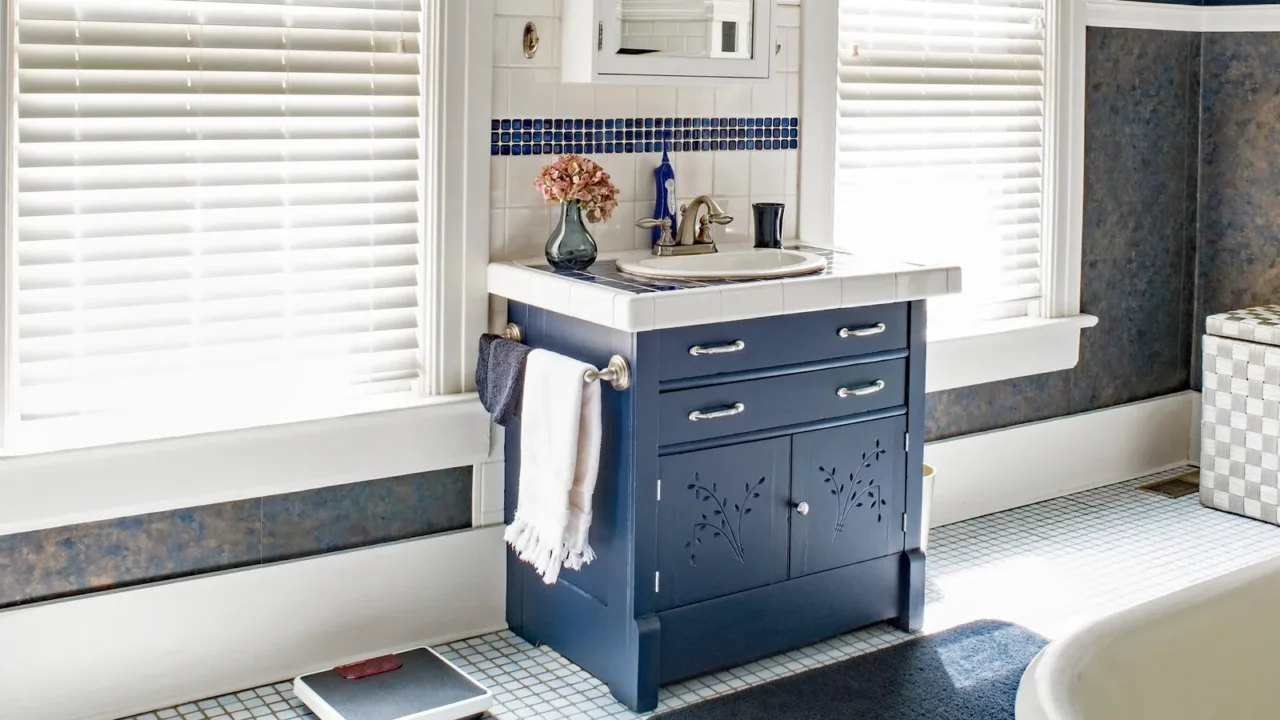 blue and white bathroom