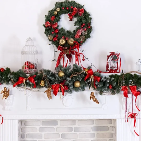 15 Holiday Stockings and Mantel Styling Tips