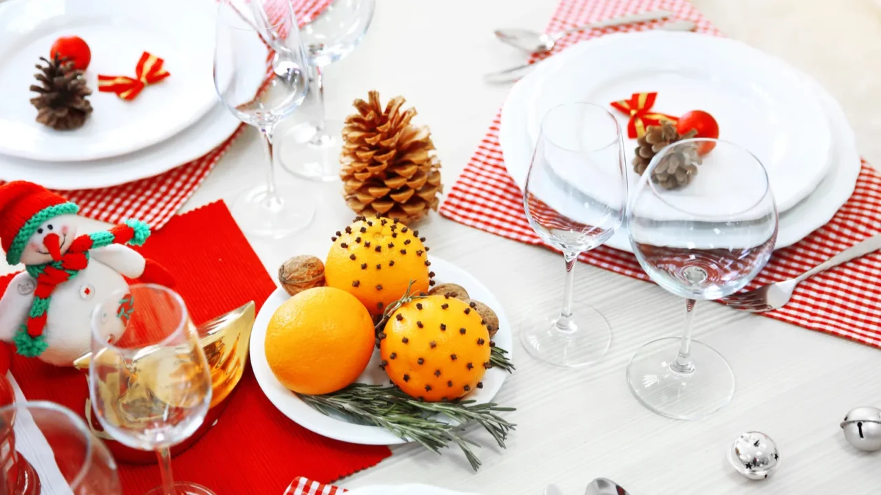 christmas table setting