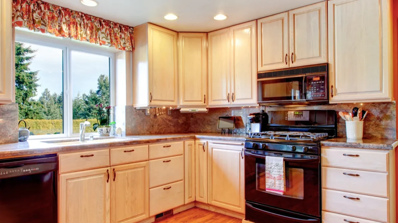 simple warm colors kitchen room