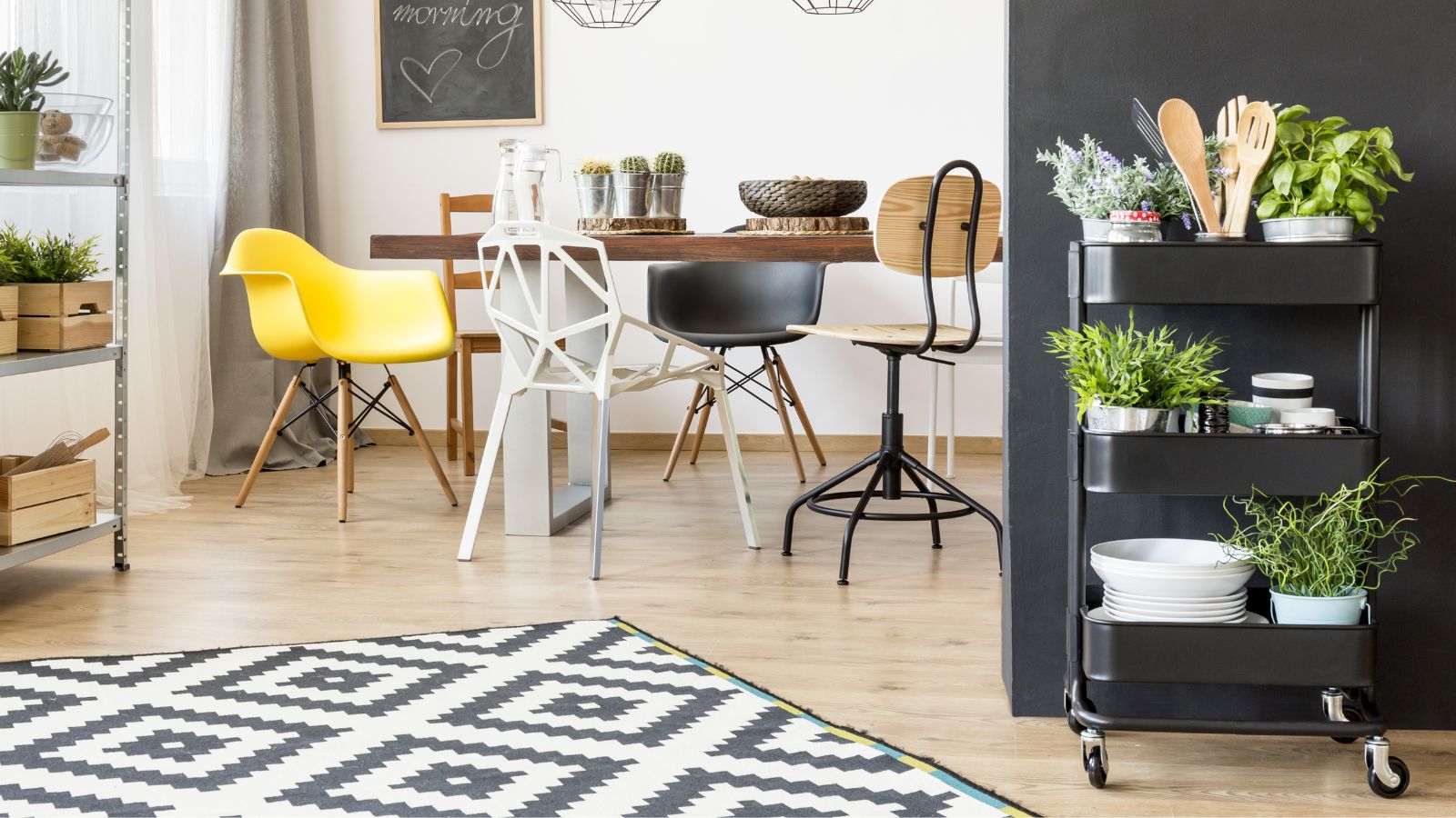 16 Genius Space Saving Hacks For Small Homes Colormelon