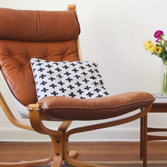 Easy Guide to Restoring Wood Furniture at Home