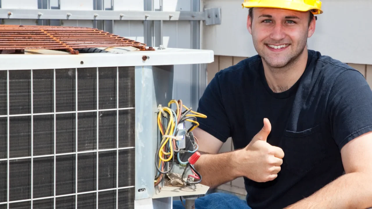 air condioner repairman thumbsup