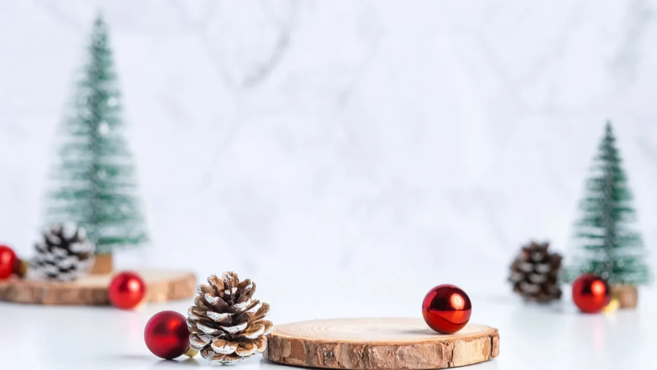 christmas tree with pine cone and decor xmas ball and