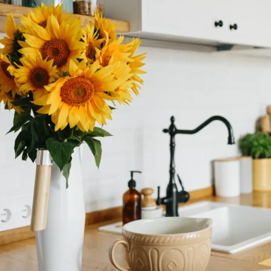 Make Your Kitchen Smile With Citrus Decor