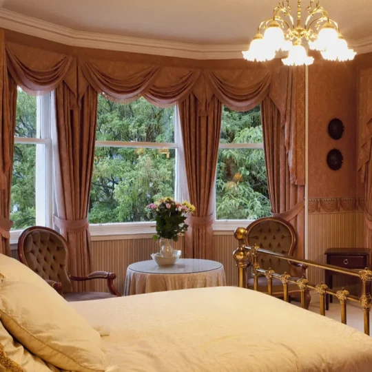 European Bedroom Magic You’ll Want to Copy