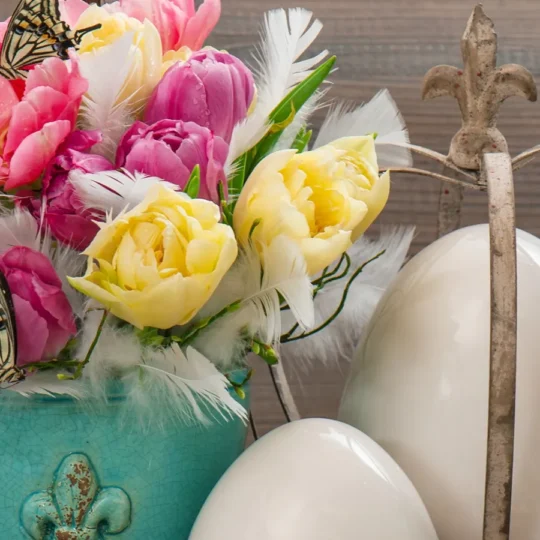 DIY Spring Vase Fills That Look Stunning