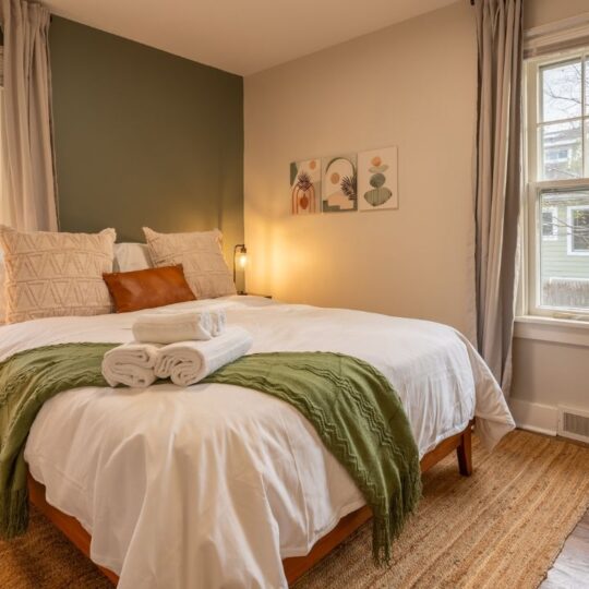 How Do Airbnb Hosts Make Their Spaces So Inviting?