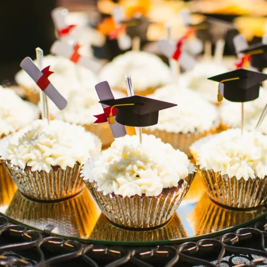 DIY Dessert Bars That Steal the Grad Party Show