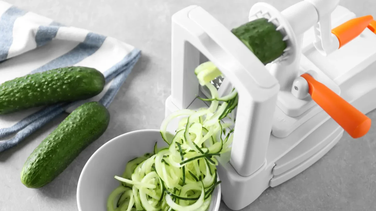 spiral vegetable slicer with cucumber spaghetti
