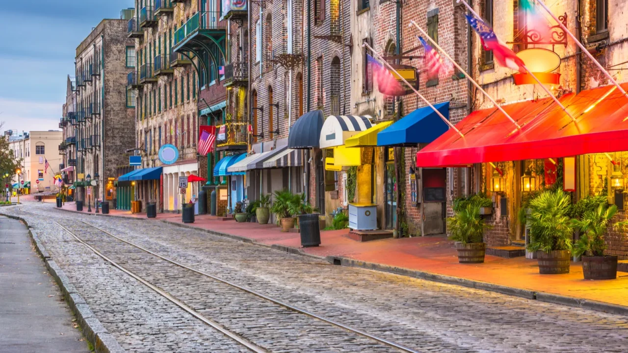 savannah georgia usa pubs and bars on historic river street