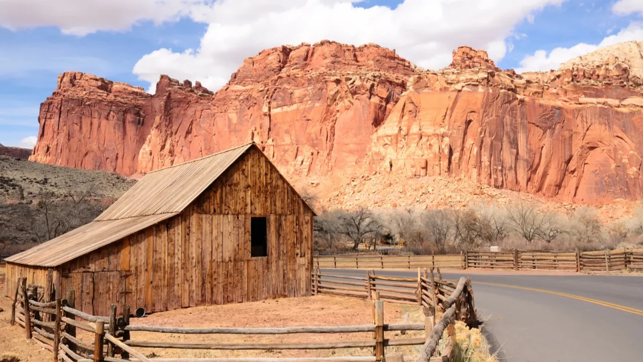 gifford farm barn at capitol reef national park
