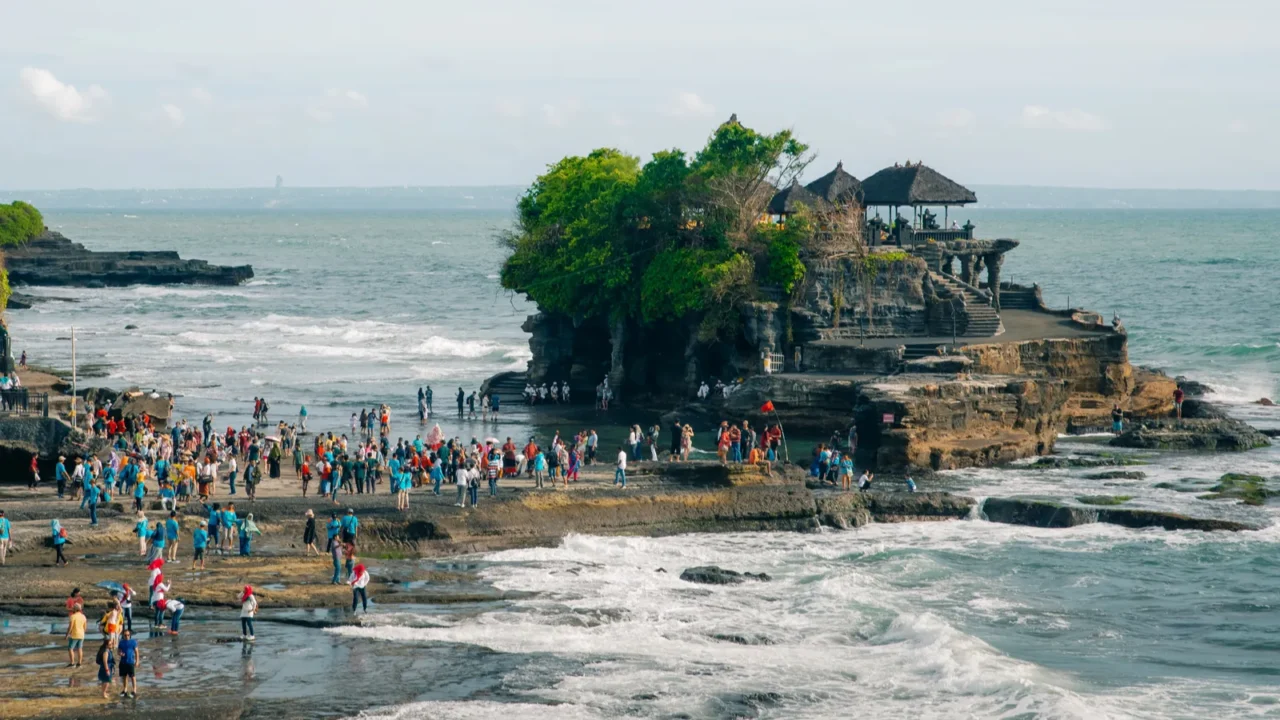 pura tanah lot temple and rock formation in bali island