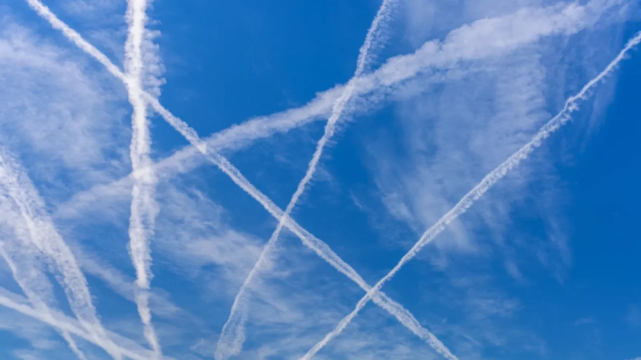 contrails