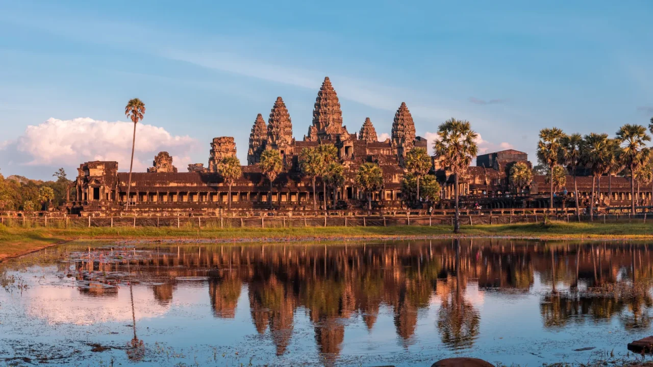 exterior view of angkor wat largest hindu and buddhist religious