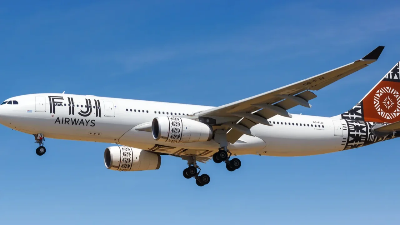 fiji airways airbus a330200 airplane