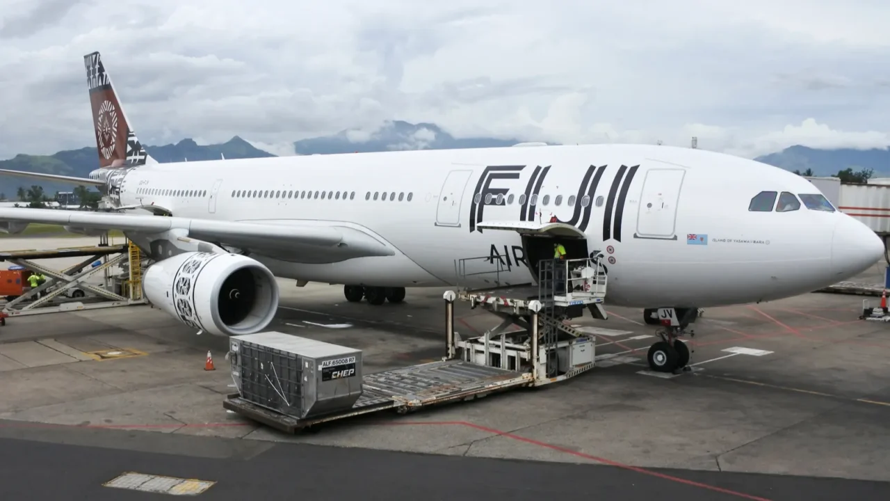 fiji airways boeing 737800