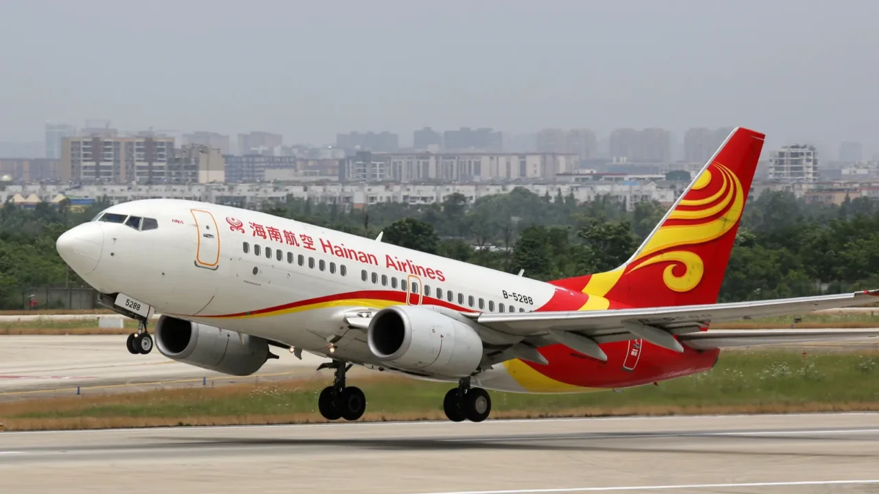 hainan airlines boeing 737700 airplane