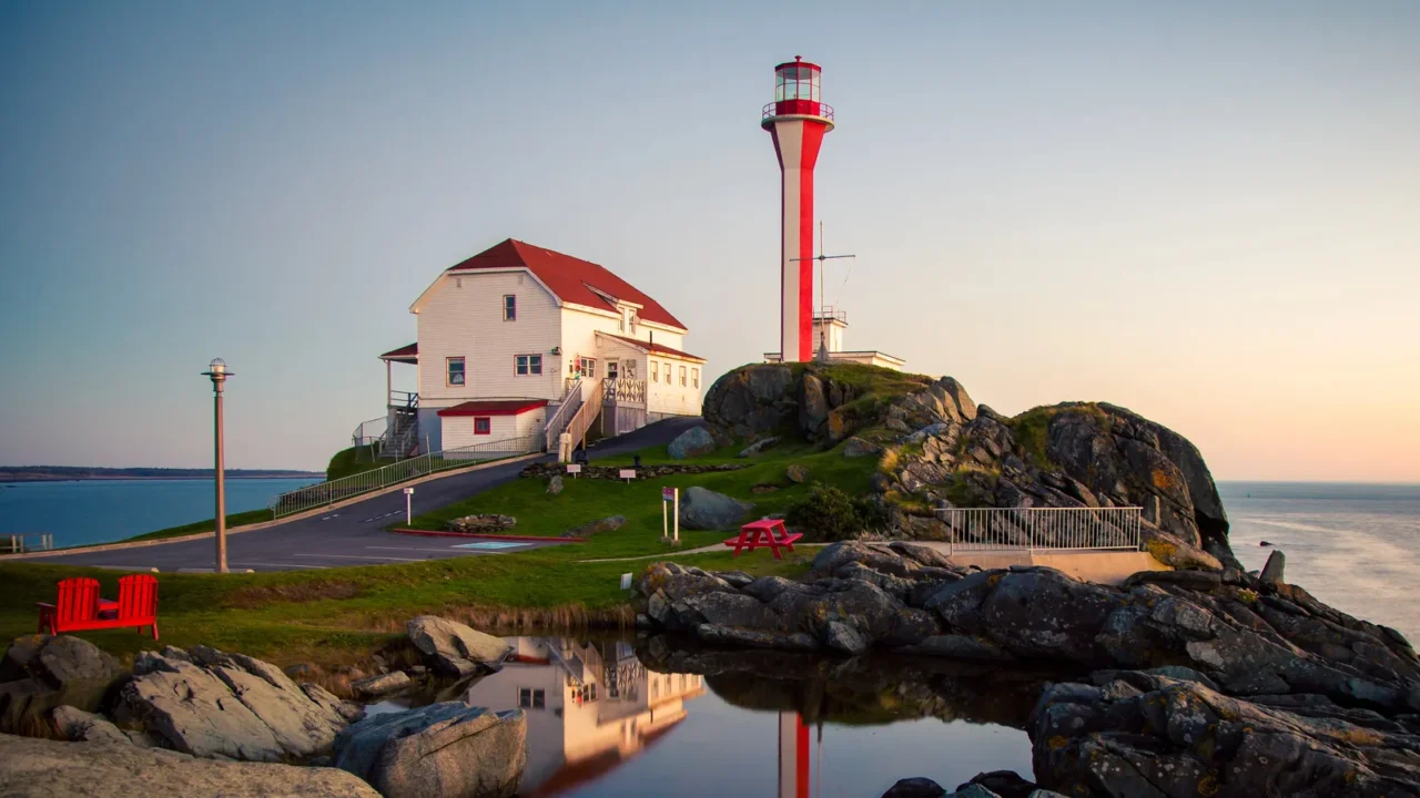 lighthouse in nova scotia
