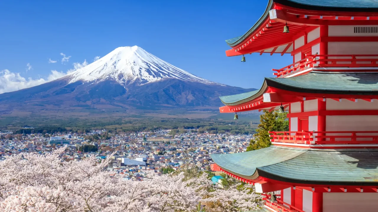 mt fuji with chureito pagoda fujiyoshida japan