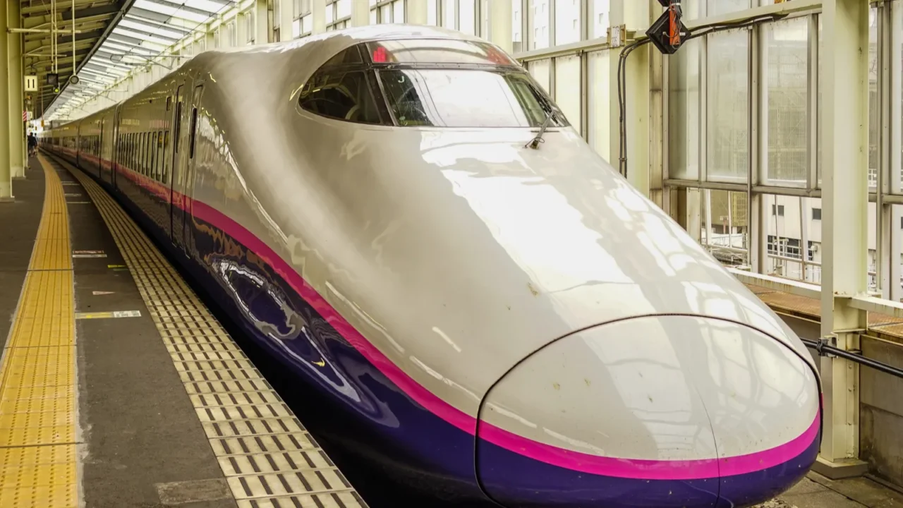 osaka japan  aug 14 2014 shinkansen train stopping at