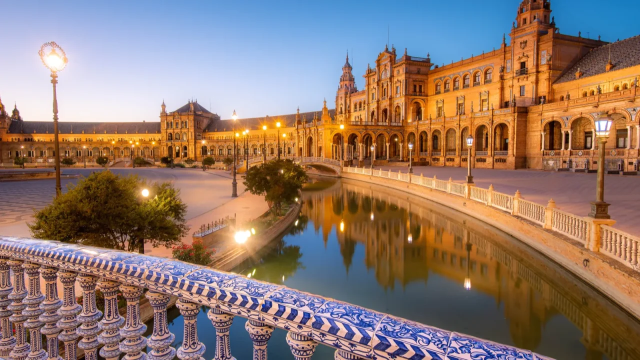 plaza de espana in sevilla at dusk spain panoramic built