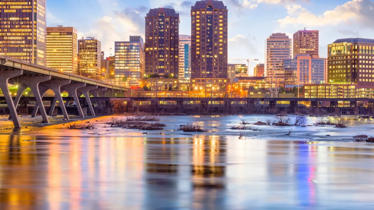 richmond virginia usa skyline