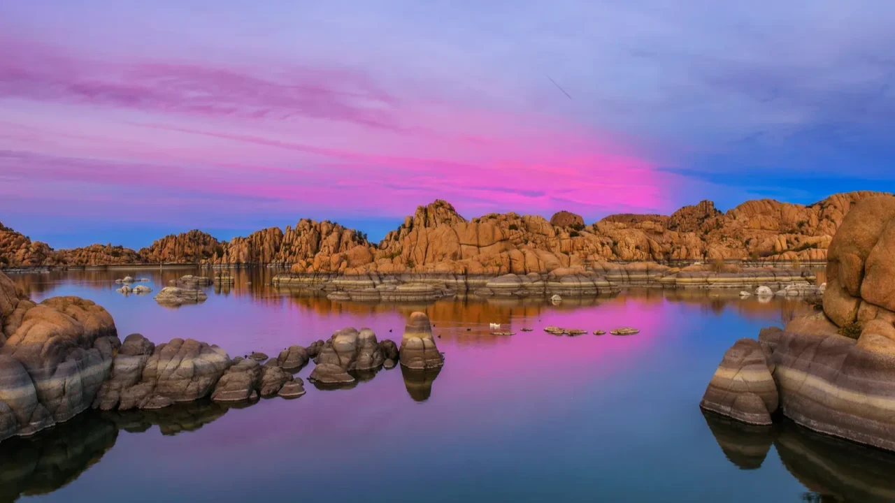 sunset above watson lake in prescott arizona
