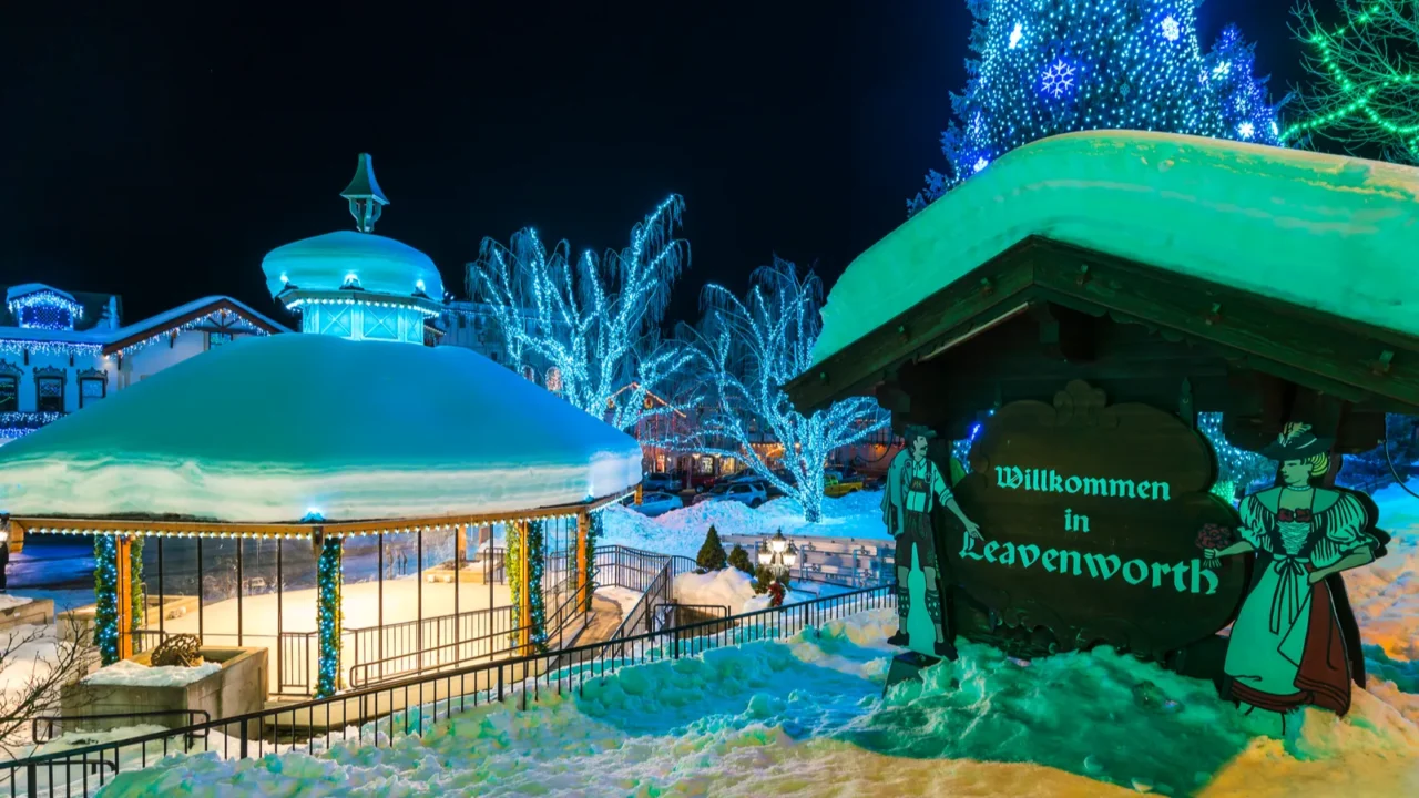 leavenworthwashingtonusa021416 beautiful leavenworth with lighting decoration in winter