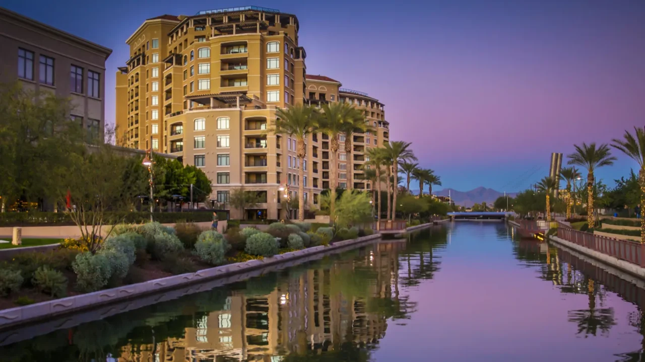 az canal in downtown scottsdale azusa