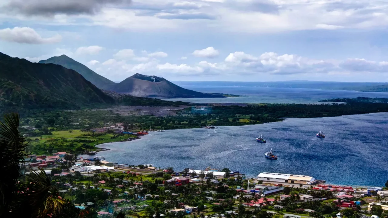 eruption of tavurvur volcano rabaul new britain island papua new