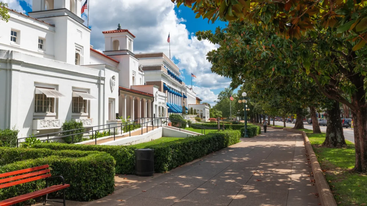 hot springs arkansas usa downtown streets with hot spring resorts