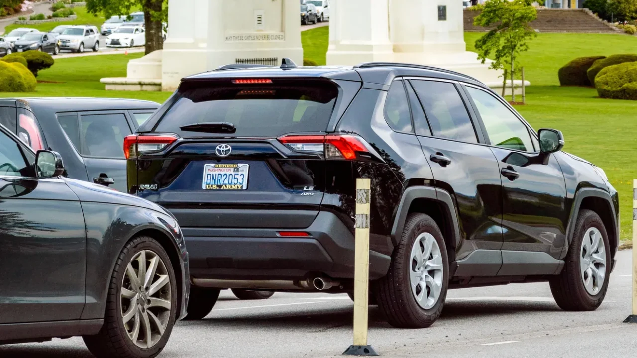 may 26 2019  surrey bc traffic lineup at approach