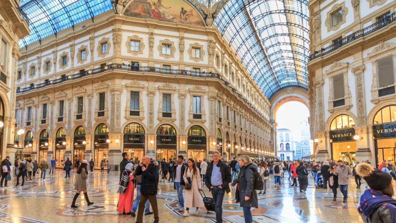milan november 2017 milan november 2017 people walking in gallery