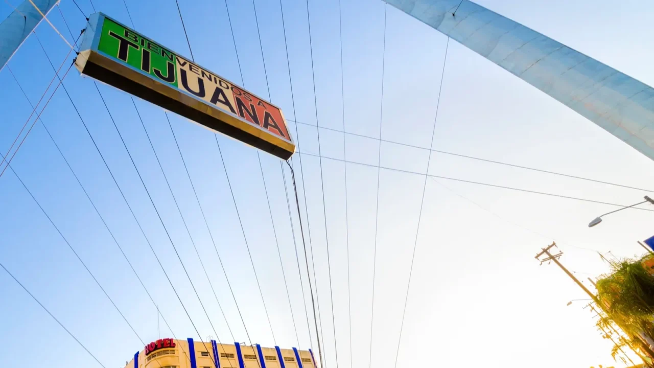 monumental arch tijuana mexico