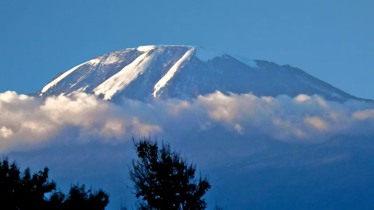 mount kilimanjaro covered with snow