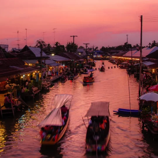 Exploring cities that only wake up after sunset