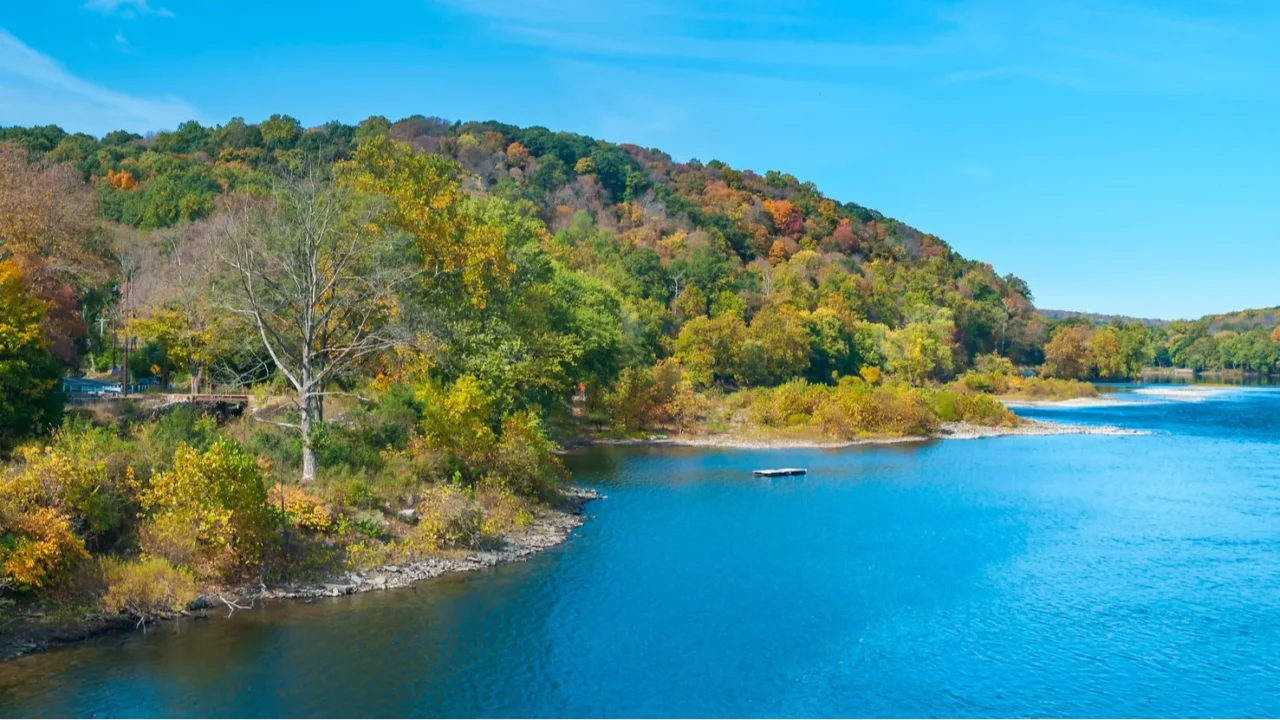 scenic delaware river panorama