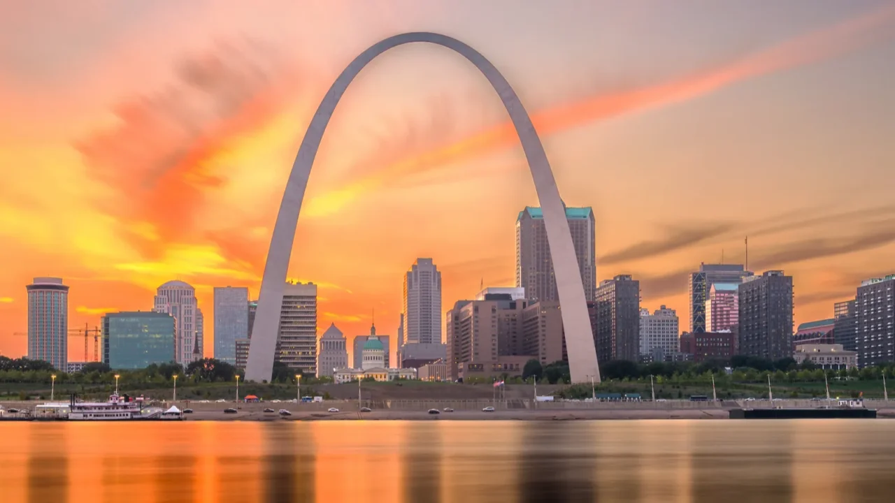 st louis missouri usa downtown cityscape with the arch and