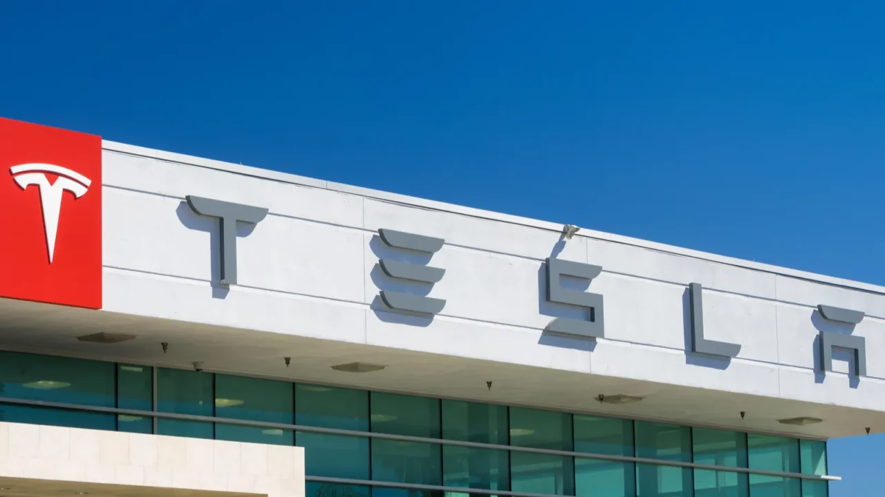 tesla motors automobile dealership