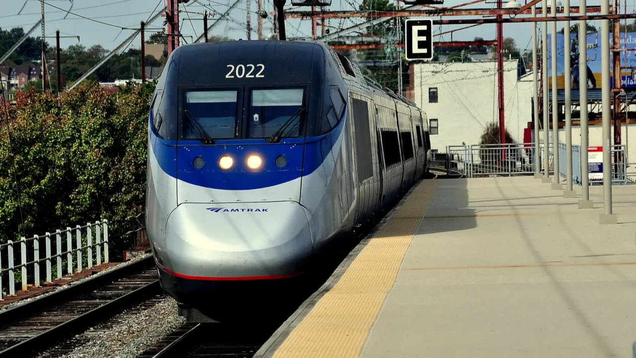 wilmington delaware amtrak acela express train
