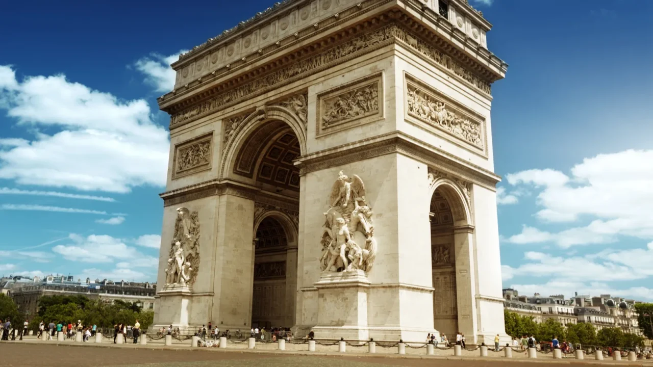 arc de triomph paris france