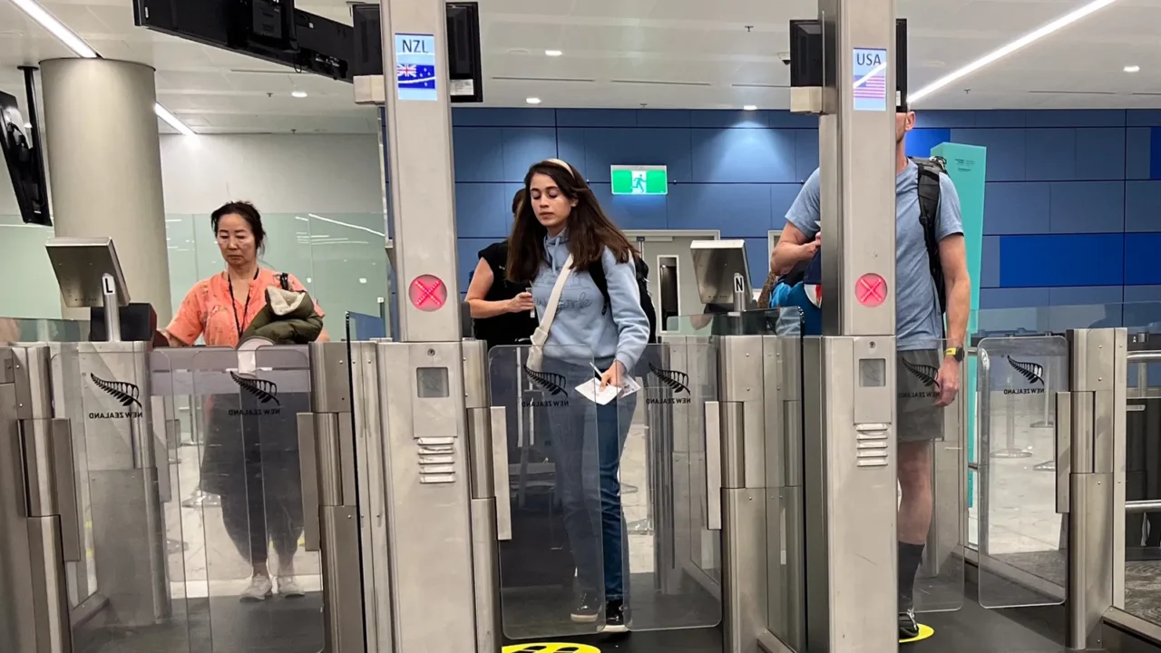 Air passengers using SmartGate (eGate) is an automated self-service border control system operated by the Australian Border Force (ABF) and New Zealand Customs Service (NZCS)