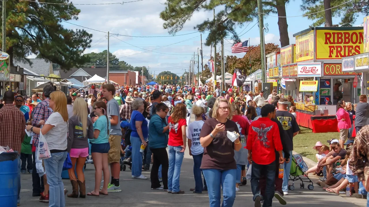 benson north carolina usa september 28 2013 crowd of