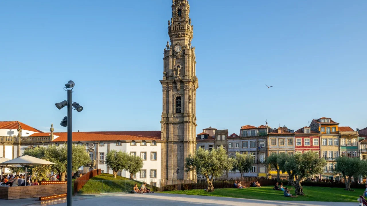 clerigos tower a bell tower of clerigos church