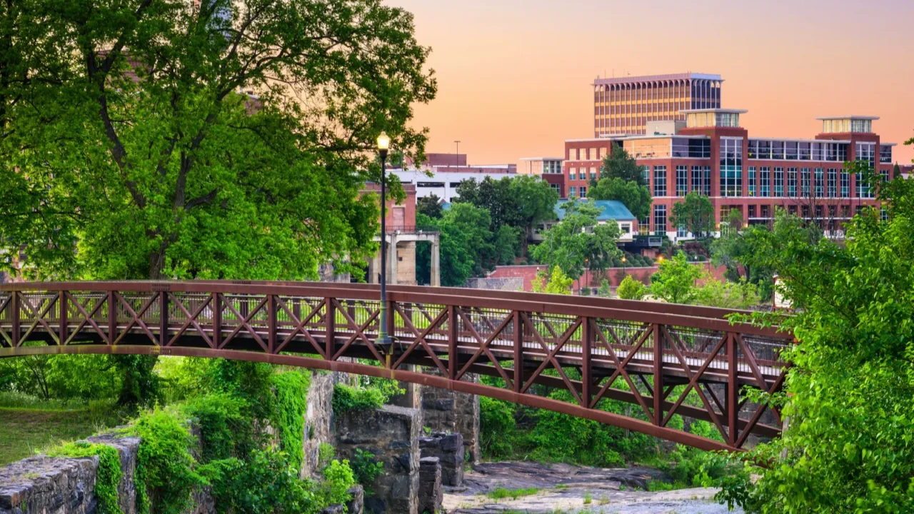 columbus georgia park and skyline