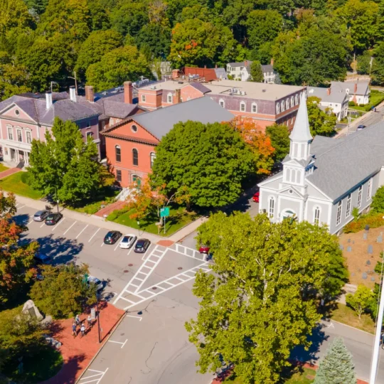 Best Massachusetts towns for end-of-season fall foliage
