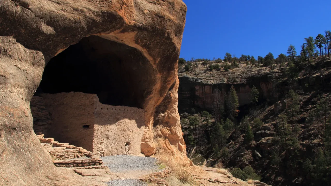 gila cliff dwellings national monument