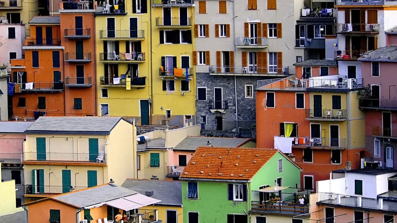 houses at manarola  cinque terre